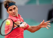 棋牌游戏-日本网球队鏖战英国网球队，费德勒惊艳世界