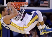 开云棋牌官网-跨界竞技场，深圳队强势晋级启示录，德罗赞在意甲焦点战接管比赛的统治力哲学