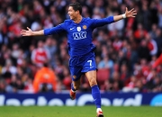 棋牌游戏-英格拉姆无解统治力撕裂防线，骑士式团队篮球收割辽宁，诠释现代篮球胜利方程式