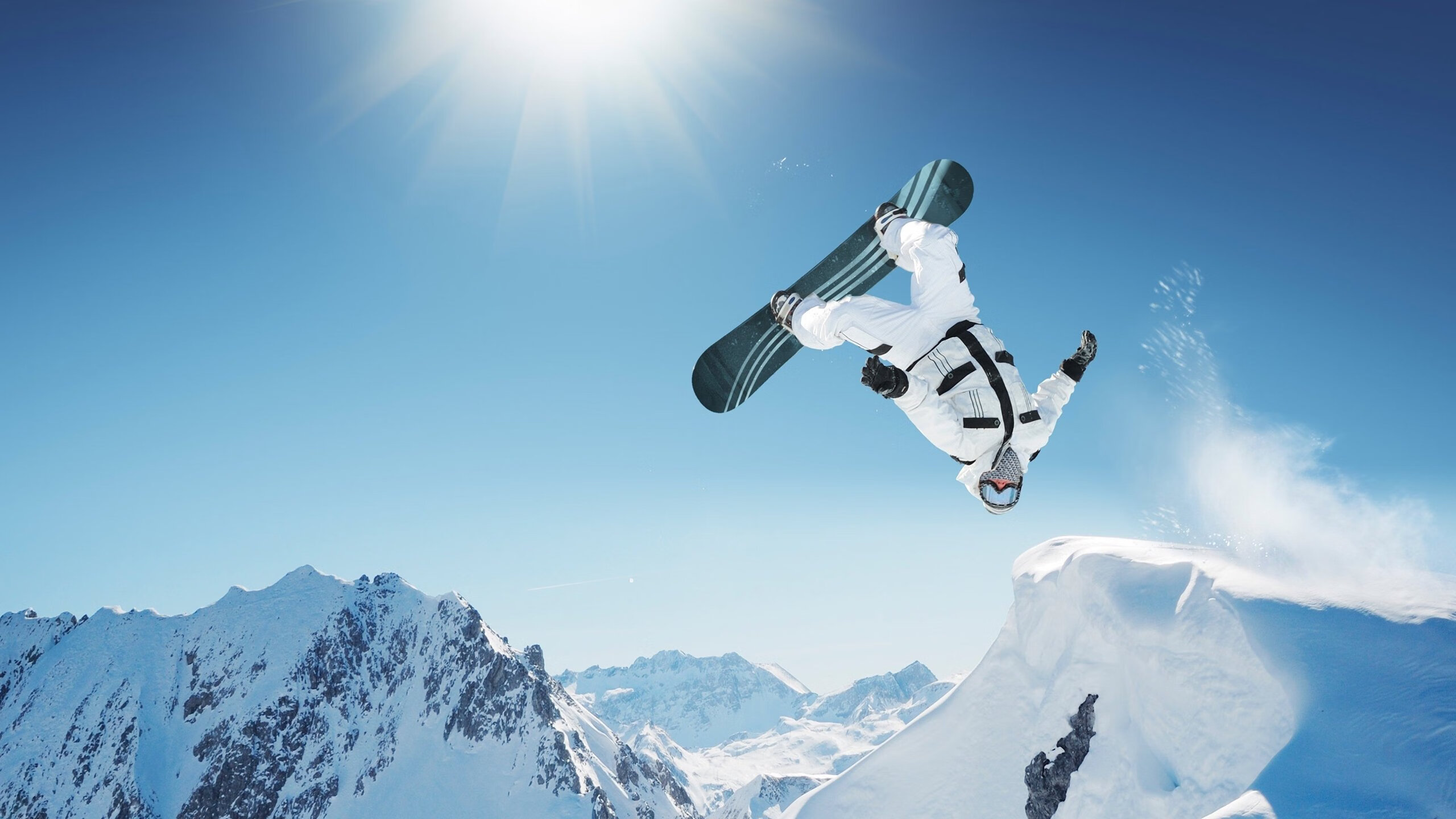 赛道之外，佩德里扛起全队的F1年度争冠之夜